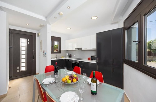 Lahania Villa | Villa Dias - Two Bedroom Villa, Sleeps 4