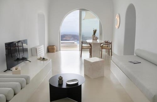 Firostefani Villa | Villa Dio - An Iconic Villa Above Caldera