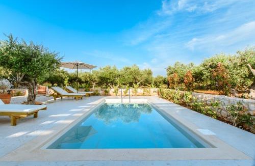 Sternes Villa | VILLA ELAIONAS