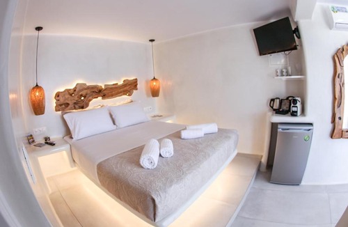Agios Stefanos House | Villa Elina suites and more