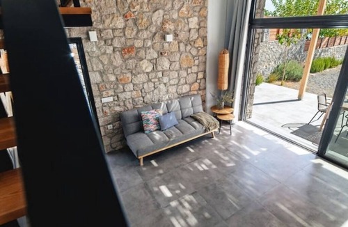 Kiotari Villa | Villa En Plò Kiotari - private descent to the sea - C