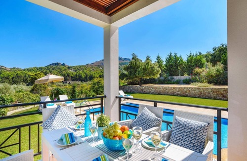 Archangelos Villa | Villa Ermis Springs by Villa Plus