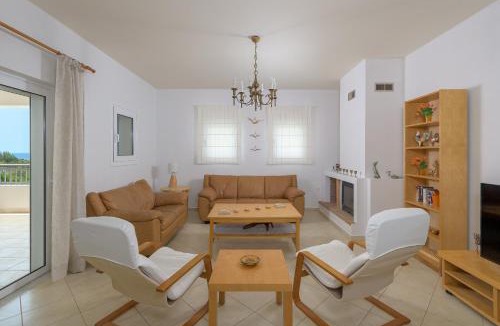 Pefkos Villa | Villa Evelyn