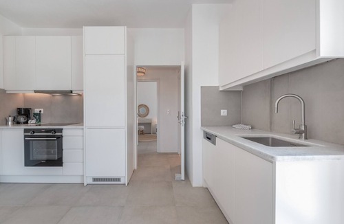 Antiparos Villa | Villa 'Farous Seaside Sunset' with Sea View, Wi-Fi and Air Conditioning