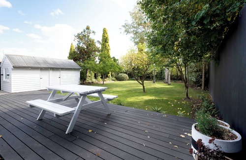Invermay House | Villa Gwen: Character Home Moments From the City