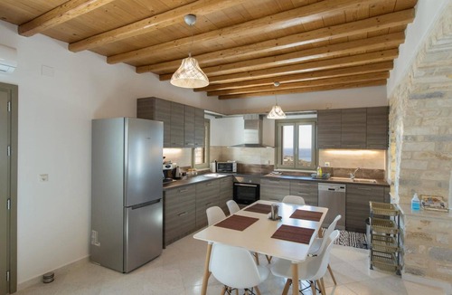 Drios Villa | Villa 'Hercules House' with Sea View, Wi-Fi and Air Conditioning