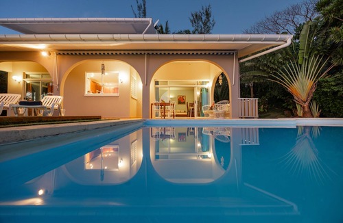 Moorea-Maiao Villa | Villa Hoe by Tahiti Homes®. Swimming pool and sea view, ideal for a getaway for two!