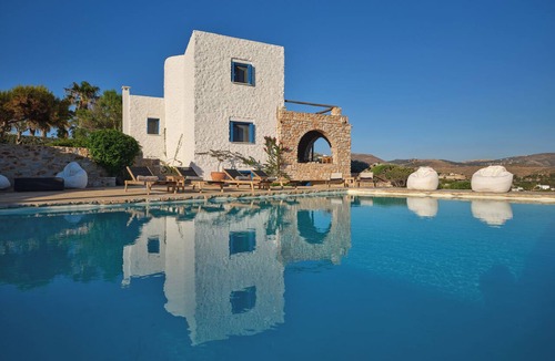 Parikia House | Villa Icarus Luxury Villa with Private Pool & Spa