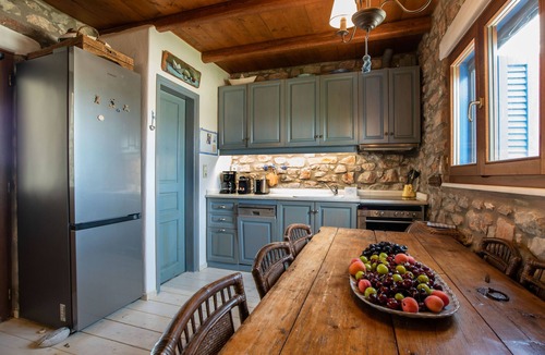 Krotiri Villa | Villa 'Iliablue' with Sea View, Wi-Fi and Air Conditioning