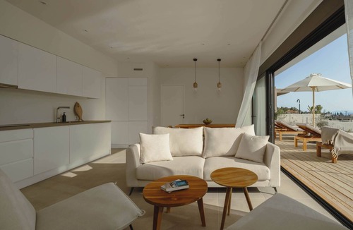 Aktio-Vonitsa Villa | Villa Ilios Summary: