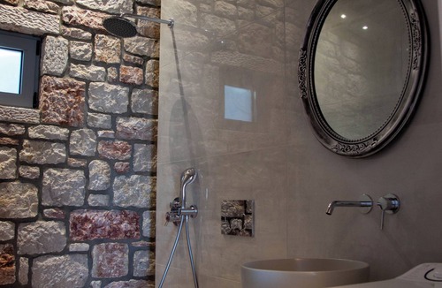 Psinthos Villa | Villa illiousa Grand Peaceful Escape with pool & BBQ near Faliraki Afandou