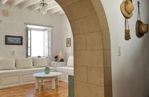 Skala House | Villa Iza Patmos