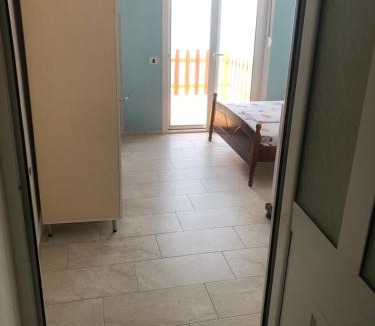 Qazim Pali Apartment | Villa John