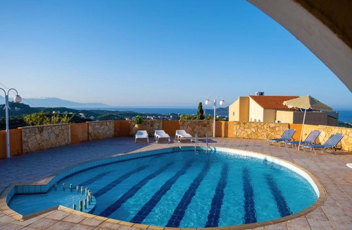 Agia Villa | Villa Jokasta & Erato