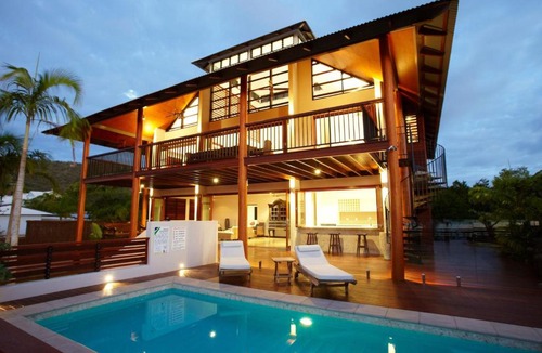 Horseshoe Bay House | Villa Kembali