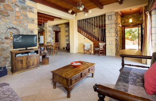 Livadia Villa | Villa Kimothoe with Private Pool, only 20 min to Elafonissi Beach