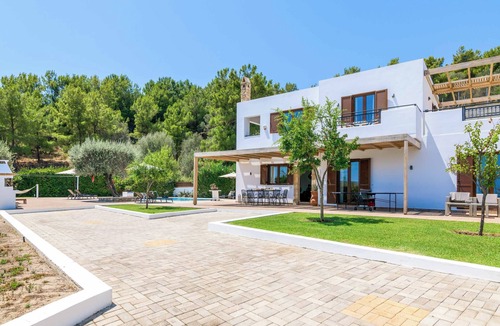 Vlicha Villa | Villa Krini Selini - Three Bedroom Villa, Sleeps 6