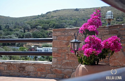 Ydrousa Villa | Villa 'Lena Andros' with Mountain View, Wi-Fi and Air Conditioning