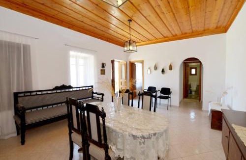 Halki House | Villa Magdalini