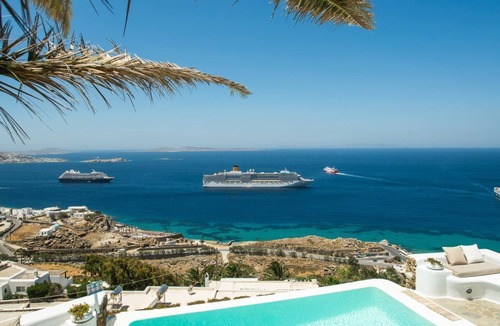 Tourlos House | Villa Magy/Terrace, garden, and pool with beautiful sea view