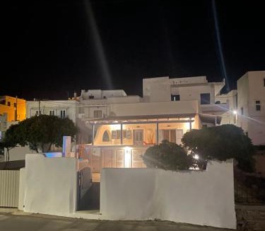 Naxos Town Villa | Villa Maria Naxos -with new hot tub