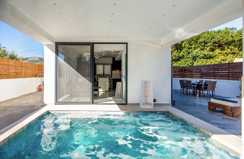 Agios Sostis Villa | Villa Maria Sostis by Villa Plus