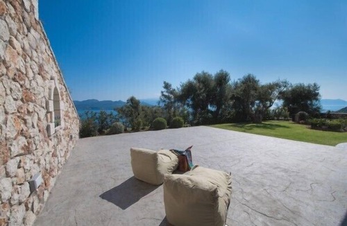 Spanokhorion Villa | Villa Maroon with private pool