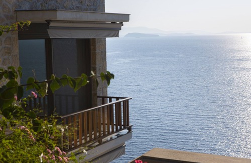 Sivota Villa | Villa Massalia - Infinity Lap Pool with Majestic Seaview and sea access