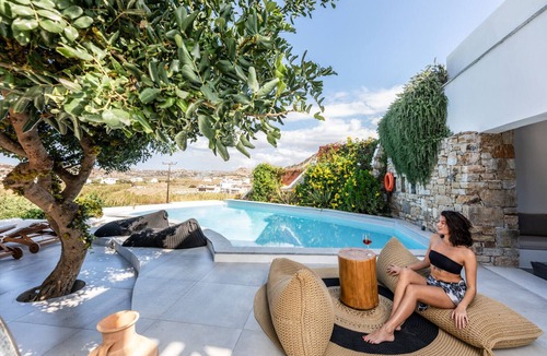 Maragas Villa | Villa Meadow 5 pax Private Infinity Pool Beach Hotel Villa Paradise Naxos