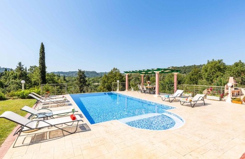 Limni Villa | Villa Mirela Megali