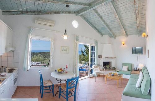 Agios Nikitas Villa | Villa Morea - Agios Nikitas Villas