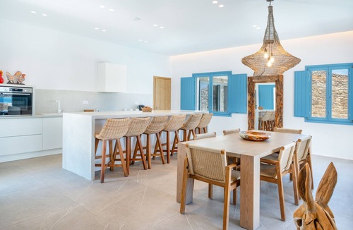 Kanalia Villa | Villa 'Myko Seafront' with Sea View, Wi-Fi and Air Conditioning