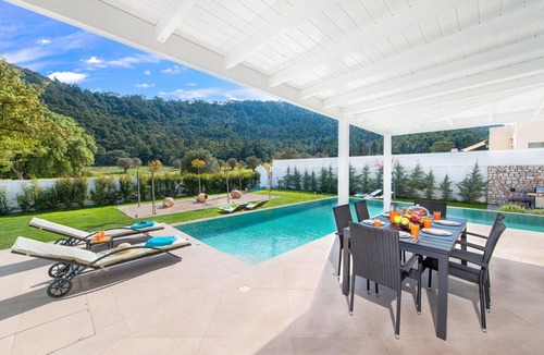 Filerimos Villa | Villa Myrto with Private Pool