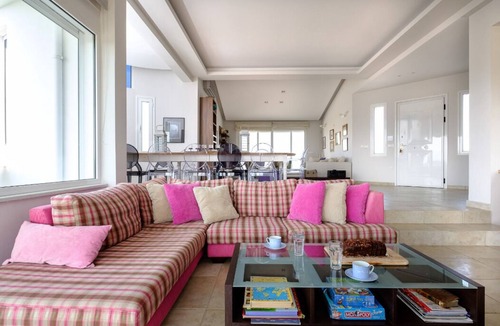 Nea Tirintha House | Villa Nafplia: Unique Family House near Nafplion