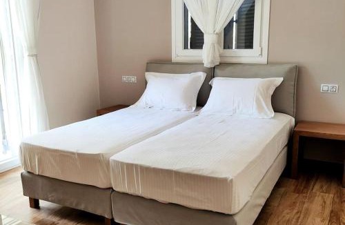 Frinion Villa | Villa *ONEIRO*/5 min from town and sea/Mountain view