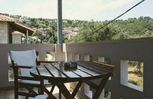 Frinion Apartment | Villa *Orizontas*/5' from town-sea/Mountain view
