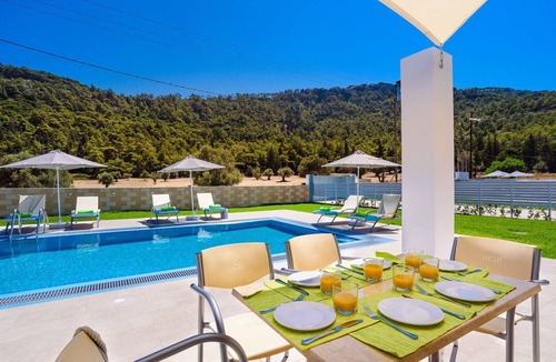Filerimos Villa | Villa Paleos Evergreen by Villa Plus