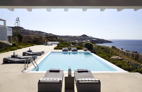 Paradise House | Villa Paraga 1 Luxury Waterfront Placed at the Best Location on Mykonos