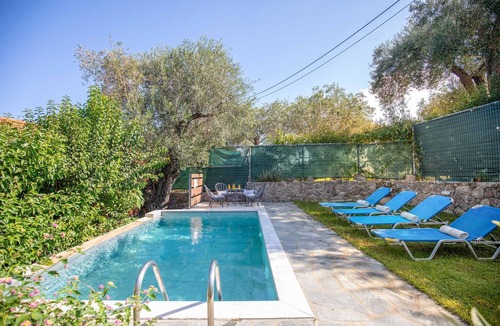 Chlomos Villa | Villa Pelagia Mare - Two Bedroom Villa, Sleeps 4