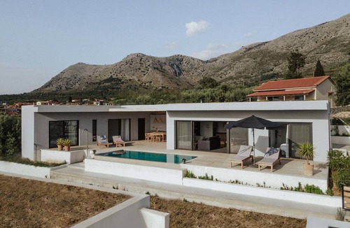 Aktio-Vonitsa Villa | Villa Pelagia Summary