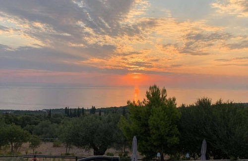 Skinaria Apartment | Villa Poseidon - Master Suite In Zante w/Pool