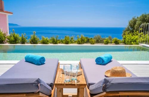 Plateies Villa | Villa Prasino by Villa Plus