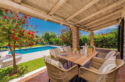 Laganas Villa | Villa Rizolia Epta by Villa Plus