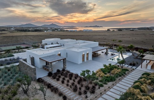 Paros Villa | Villa Rojo With Private Pool