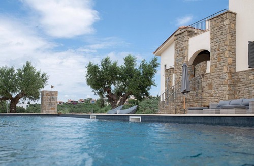 Pylos-Nestoras Villa | Villa Schiza by Modone Villas in Peloponnese