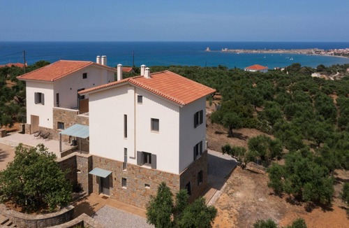 Pylos-Nestoras Villa | Villa Schiza by Modone Villas in Peloponnese