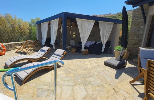 Ormos Agiou Ioannou Apartment | Villa Scorpio, Seafront Luxury & Infinity Pool