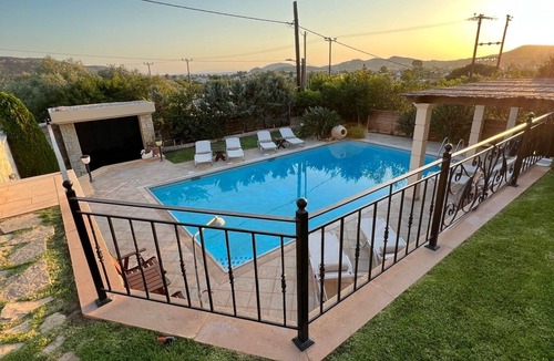 Palaia Fokaia House | Villa Selene, Luxury Villas in Anavyssos
