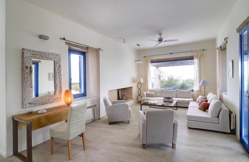 Antiparos Villa | VILLA SOROS