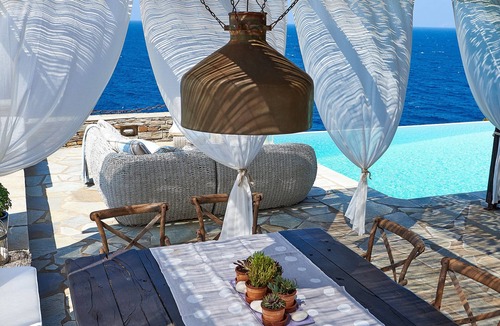 Pisses Villa | Villa Stoneflower with breathtaking sunsets & private swimming pool